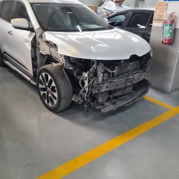 Renault Servisinde Yedek Parça Ve İkame Araç Mağduriyeti