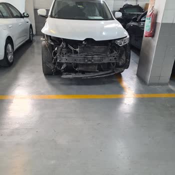 Renault Servisinde Yedek Parça Ve İkame Araç Mağduriyeti