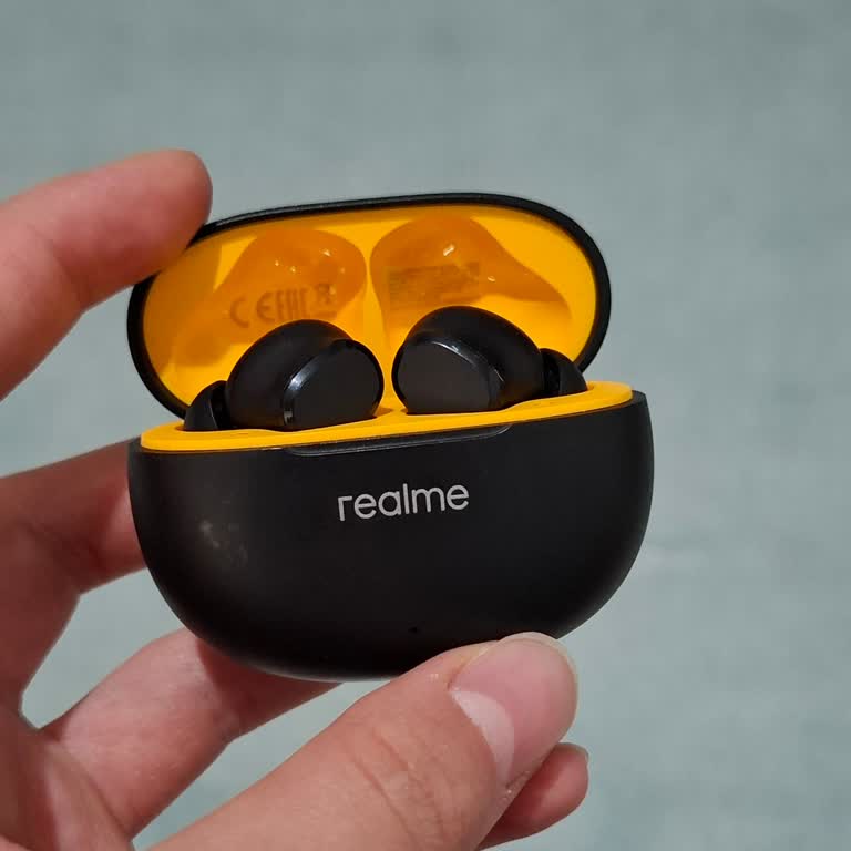 Realme Buds T100 Kulaklık Şarj Oluyor Ama Hiç Çalışmıyor Garanti Kapsamında Çözüm Bekliyorum