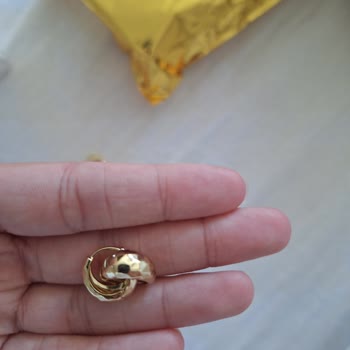 Siparişimde Gösterilen Küpe Modelinden Çok Küçük Ürün Gönderildi, Para İadesi Talep Ediyorum