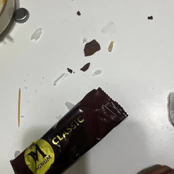 Küflenmiş Ve Erimiş Dondurma Teslimatı Sonrası Olumsuz Müşteri Hizmeti Deneyimi