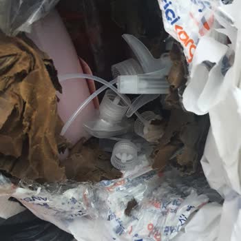 Kapağı Açık Ve Dökülmüş Ürün Teslimatı Sonrası Çözüm Sunulmadı