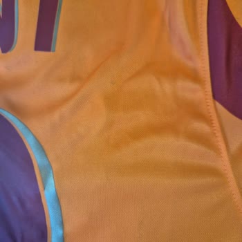 Satın Aldığım 100. Yıl Formasının Boyası Aktı Ve Diğer Ürünlerime Zarar Verdi