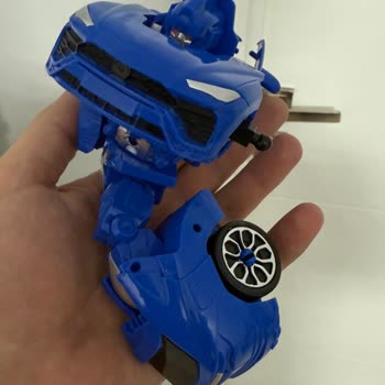 Aldığım Oyuncak Araba İlk Kullanımda Dağıldı, Para İadesi Talep Ediyorum