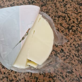 Aldığım Kaşar Peynirinin Tadı Bozuk Çıktı, İade Talep Ediyorum