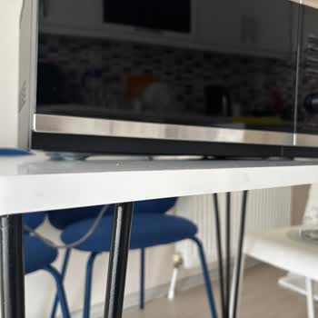 Kutusunu Açınca Yamuk Ve Hasarlı Mikrodalga Şoku