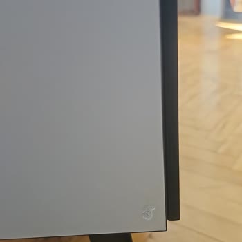 Teslim Edilen TV Sehpasında Ciddi Sorunlar Ve İade Talebime Yanıt Alamıyorum