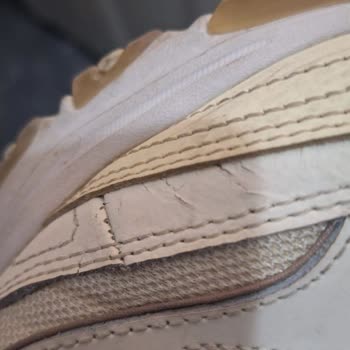 Skechers Ayakkabıda Kısa Sürede Çatlaklar Ve Yetersiz Müşteri Desteği