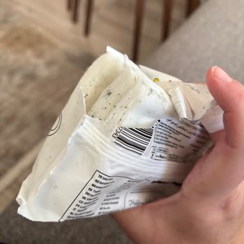 Yeni Alınan Islak Mendilde Küf Ve Tarih Belirsizliği Yaşadım