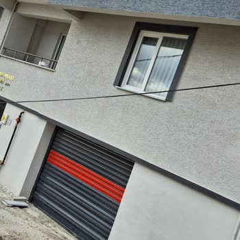 Kırık Telefon Direği Nedeniyle Otoparkımızı Kullanamıyoruz Güvenliğimiz Tehlikede