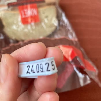 Son Kullanma Tarihi Geçmemiş Ekmeğin Küflü Çıkması Hayal Kırıklığı Yarattı