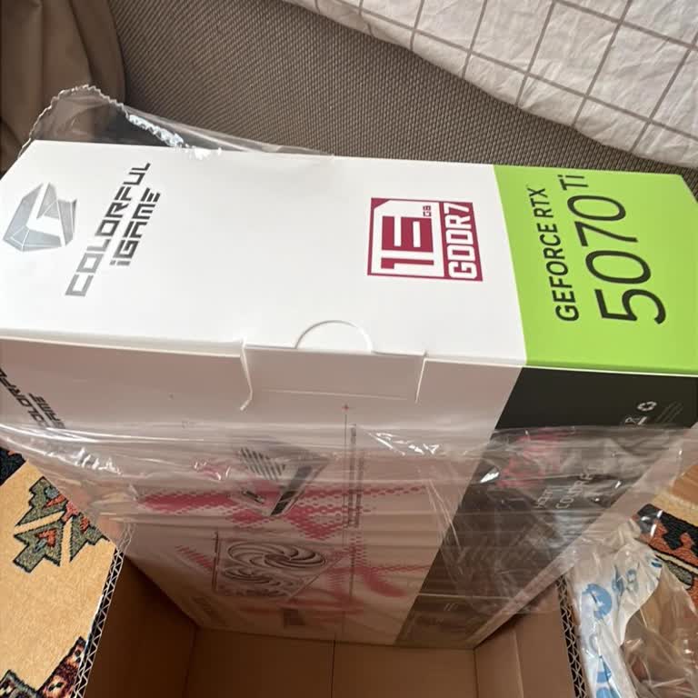 Kutusunda Hasarlı Gelen Ekran Kartı İçin Değişim Talebi