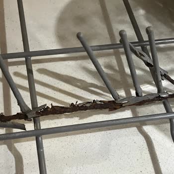 Bulaşık Makinesi Sepetlerinde Çürüme Ve Paslanma Şikayeti