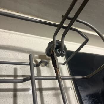 Bulaşık Makinesi Sepetlerinde Çürüme Ve Paslanma Şikayeti