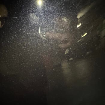 Avek Otomotiv Araç Yıkama Sonrası Oluşan Çizikler ve Pasta Lekeleriyle Karşılaştım