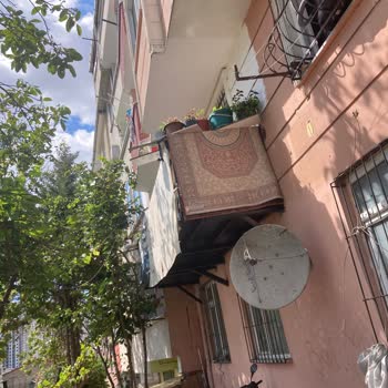 Kaçak Balkon Nedeniyle Güvenlik Ve Rahatsızlık Sorunu