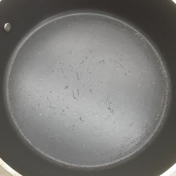 Titanium Tencere Setinin Kaplaması Kısa Sürede Soyuldu Markaya Güvenim Kalmadı