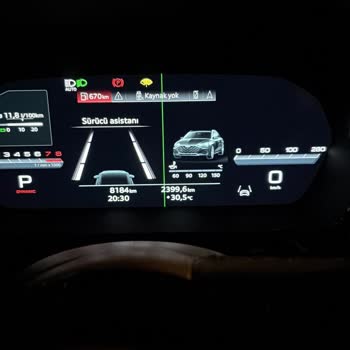 Sıfır Audi A3 Ekranında Piksel Hatası Ve Yetkili Servisten Çözüm Alamadım