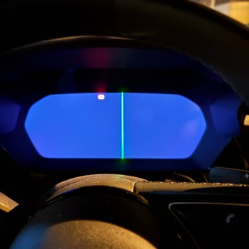 Sıfır Audi A3 Ekranında Piksel Hatası Ve Yetkili Servisten Çözüm Alamadım