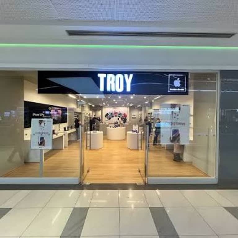 Troy Vadi İstanbul Mağazasında Çalışan İlgisizliğiyle Karşılaştım