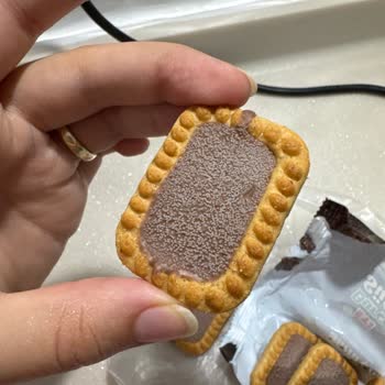 Aldığım Bisküvinin Küflü Çıkması Ve İade Sürecinde Yaşadığım Mağduriyet