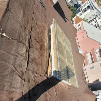 Alpdem İnşaat Çatıda Ciddi Su Sızması Problemi Başladı