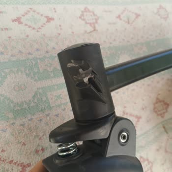 Bebek Arabası Tekerleri Kırıldı, Satıcı Ve Garanti Firması İlgisiz Kaldı