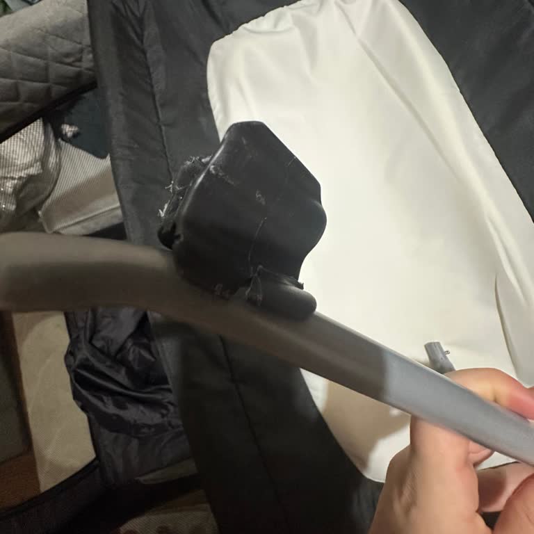 Civil Mağazacılık Kırık Ve Kirli Beşik, Sıfır Diye İkinci El Ürün Gönderildi!