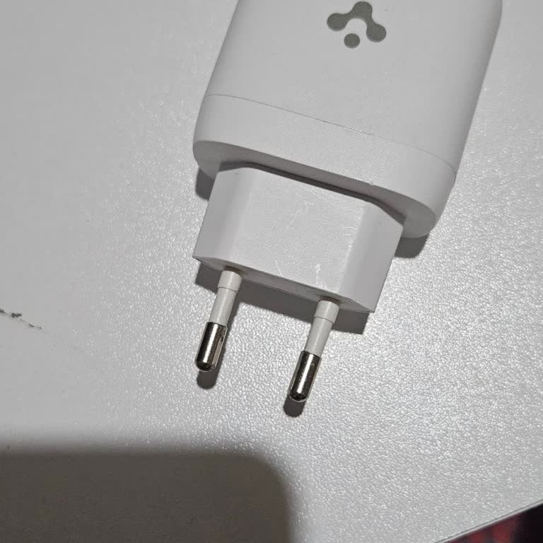 Aldığım Şarj Adaptörü Arızalandı, Çözüm Bekliyorum