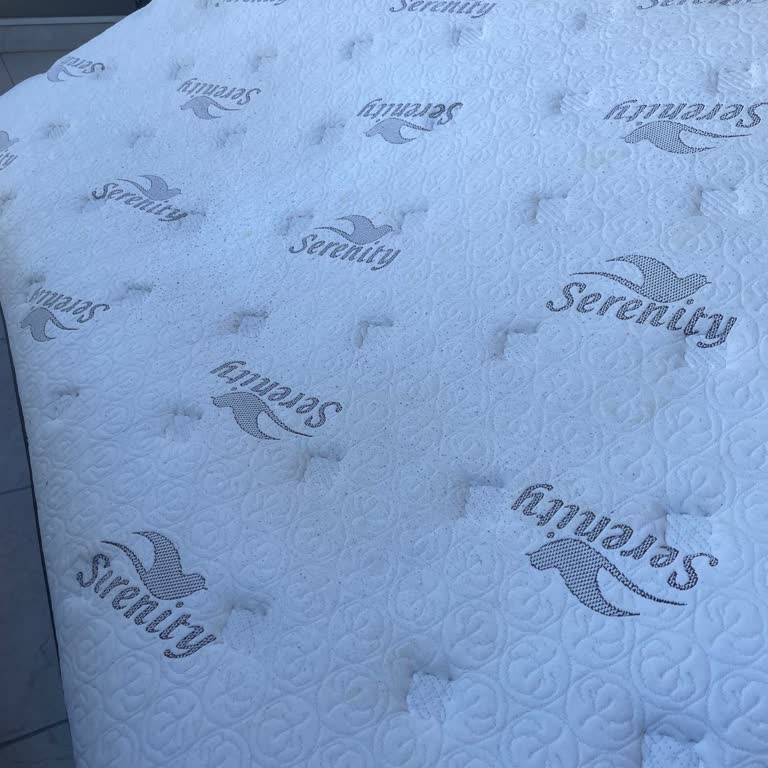 Bambi Yatak Serenity Modelinde Çökme Ve Leke Sorunu, Garanti Ve İletişim Problemi