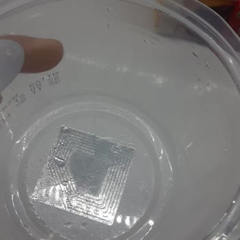 Kırık Kapaklı Ve Küflü Tereyağı Satışı Hakkında Şikayet