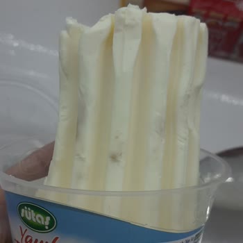 Kırık Kapaklı Ve Küflü Tereyağı Satışı Hakkında Şikayet