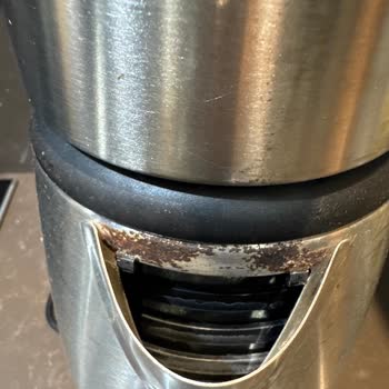 Bosch Çay Makinesi Paslanıyor, Değişim Talep Ediyorum