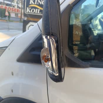 Dolmuş Şoförü Aynamı Kırdı, Zararım Karşılanmıyor!