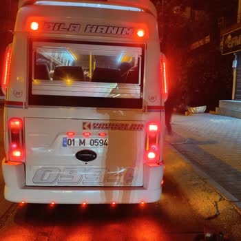 Dolmuş Şoförü Aynamı Kırdı, Zararım Karşılanmıyor!