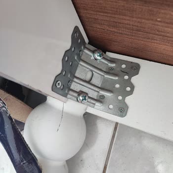 Evkur’dan Alınan Yakamoz Yemek Masasında Parça Temini Ve Garanti Sorunu: Mağduriyetimin Giderilmesini Talep Ediyorum