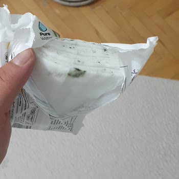 Aldığım Bebek Islak Mendillerinde Küf Çıktı, Mağduriyetimin Giderilmesini İstiyorum