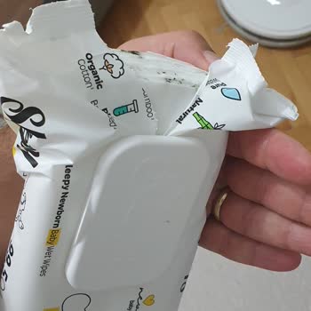 Aldığım Bebek Islak Mendillerinde Küf Çıktı, Mağduriyetimin Giderilmesini İstiyorum