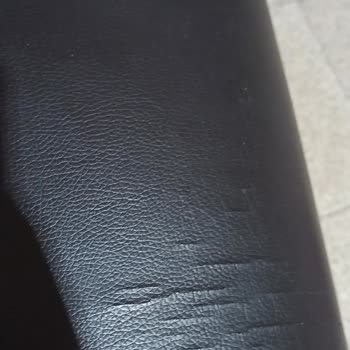 Kısa Sürede Yıpranan Oyuncu Koltuğu Ve İlgisiz Müşteri Hizmeti