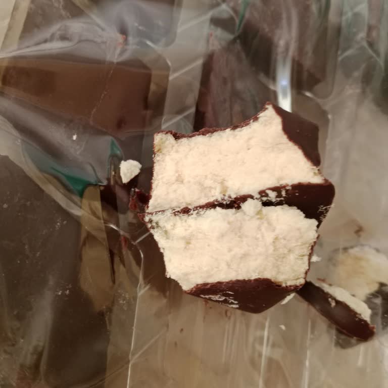 A101'den Alınan Saray Helvası Bayat Çıktı