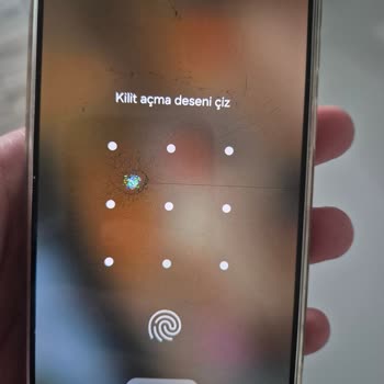 Spigen Ekran Koruyucu Telefonumu Koruyamadı, Ekranım Çatladı