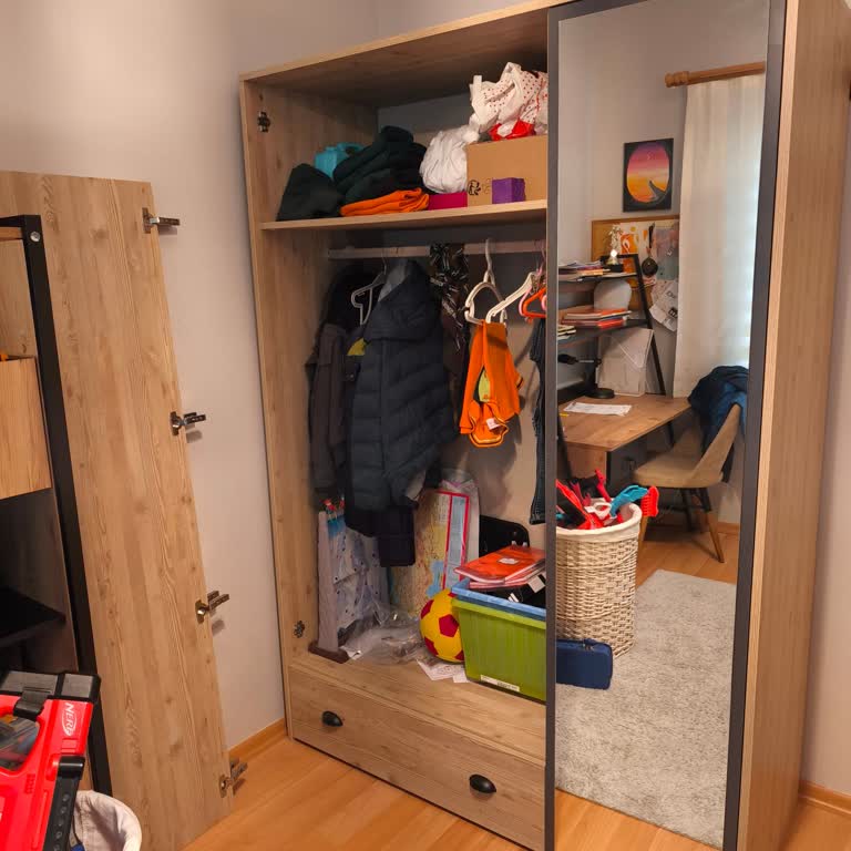 Kelebek Mobilya'dan Aldığım Genç Odası Hâlâ Teslim Edilmedi, Mağdurum!