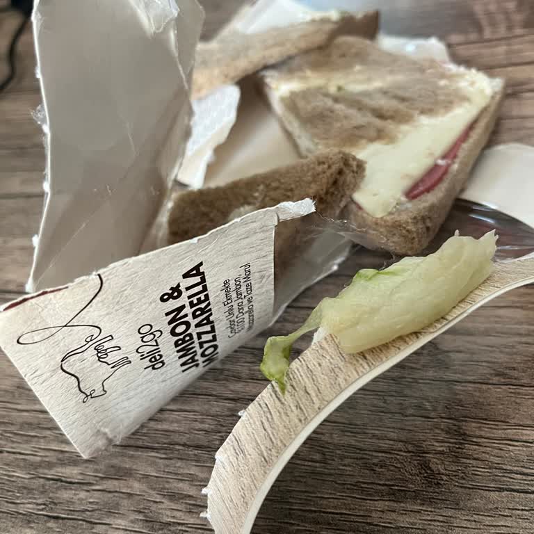 Deli2go Sandviçlerde Sürekli Bozuk Marul Sorunu Yaşanıyor