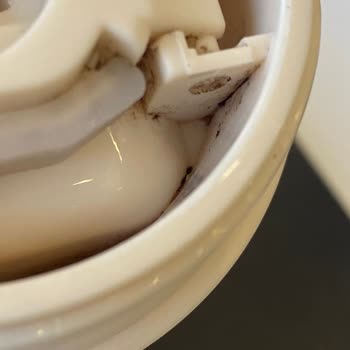 Espressolab Termos Kapağında Hijyen Sorunu Ve Temizlenemeyen Tabaka