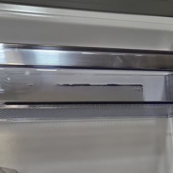 Buzdolabında Fabrikasyon Hatalar Ve Değişim Sürecinde Yaşanan Mağduriyet