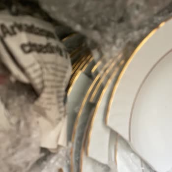 Aldığım Yemek Takımı Kırık Halde Teslim Edildi, Satıcı Paketlemeye Özen Göstermemiş