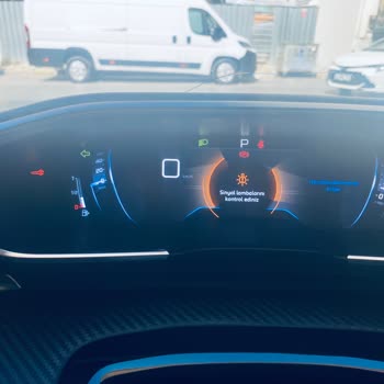 Yazılım Güncellemesi Sonrası Far Ve Sinyal Arızası Mağduriyeti