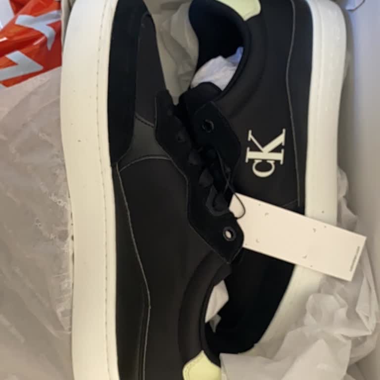 Kusurlu Ayakkabı Hediyesiyle Hayal Kırıklığı