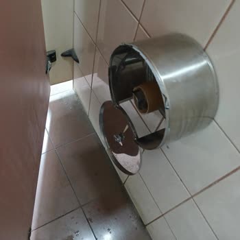 AŞTİ Otogarında Süregelen Temizlik Sorunları Ve Yetersiz Denetim