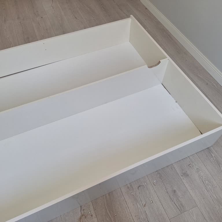 Bir Aydır Teslim Edilmeyen Yatak Odası Takımımız İçin Çözüm Bekliyoruz